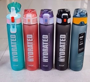 زجاجه مياه رياضيه بالشاليموه 800 م  HYDRATED