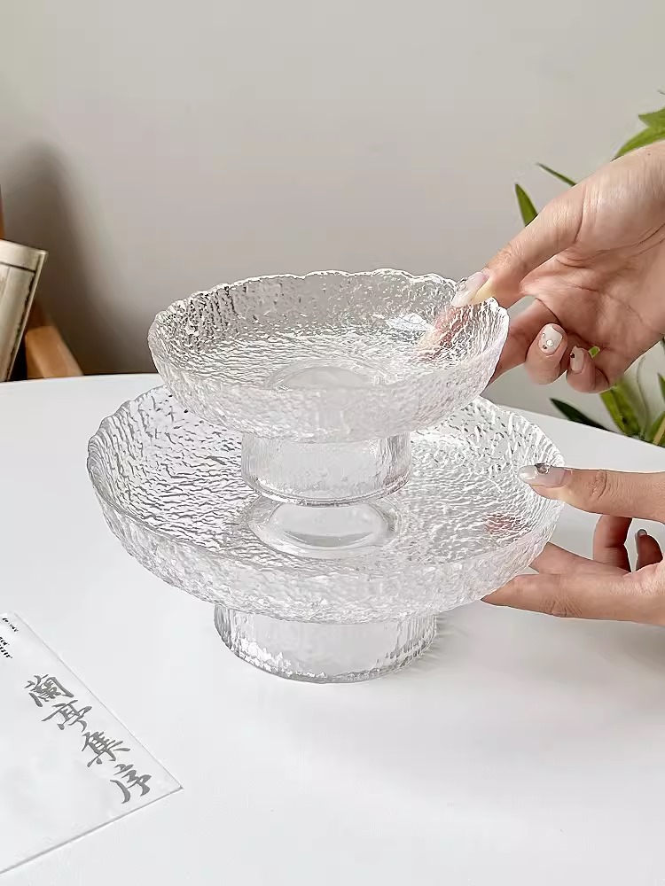 وعاء تقديم فاكهه بقاعده زجاج ابيض شفاف بنقشه مائيه حجم صغير
