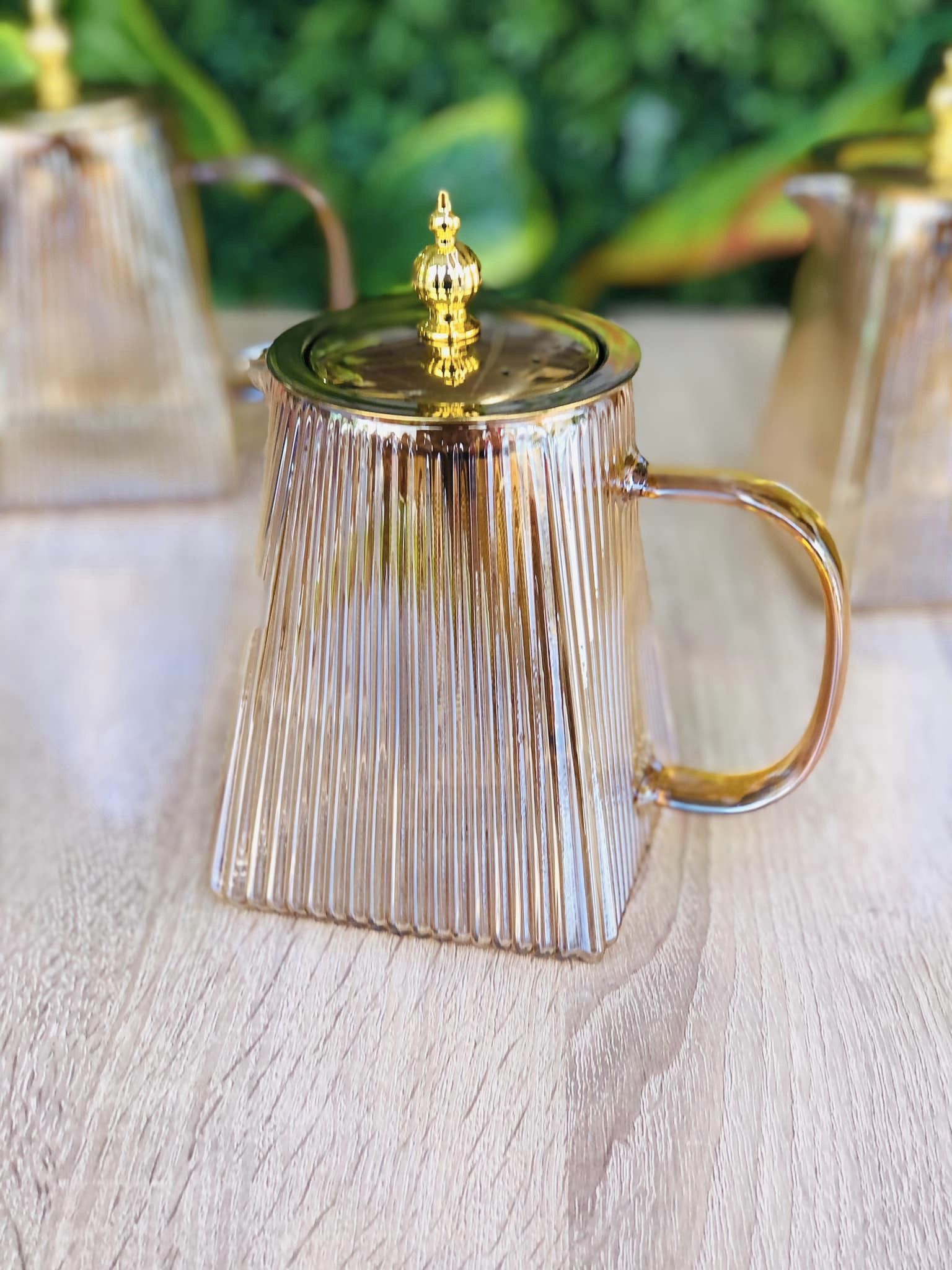 ابريق زجاج بيركس بالمصفاه جولد سعه 750 ml