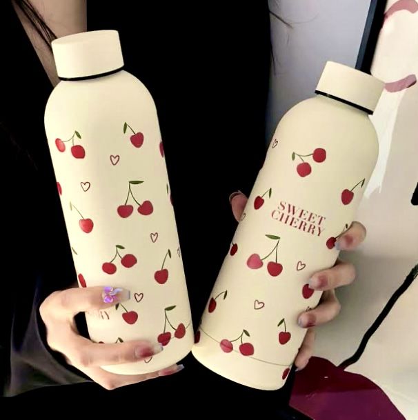 زجاجة SHEIN حراريه معزولة بتفريغ الهواء ستانلس ستيل برسومات Cherry 500 مل