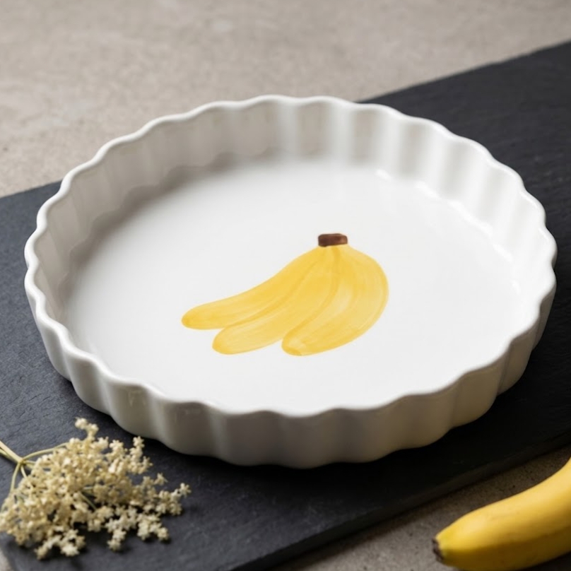 سيرفيس وطبق مدور بورسلين منقط مرسوم La banana
