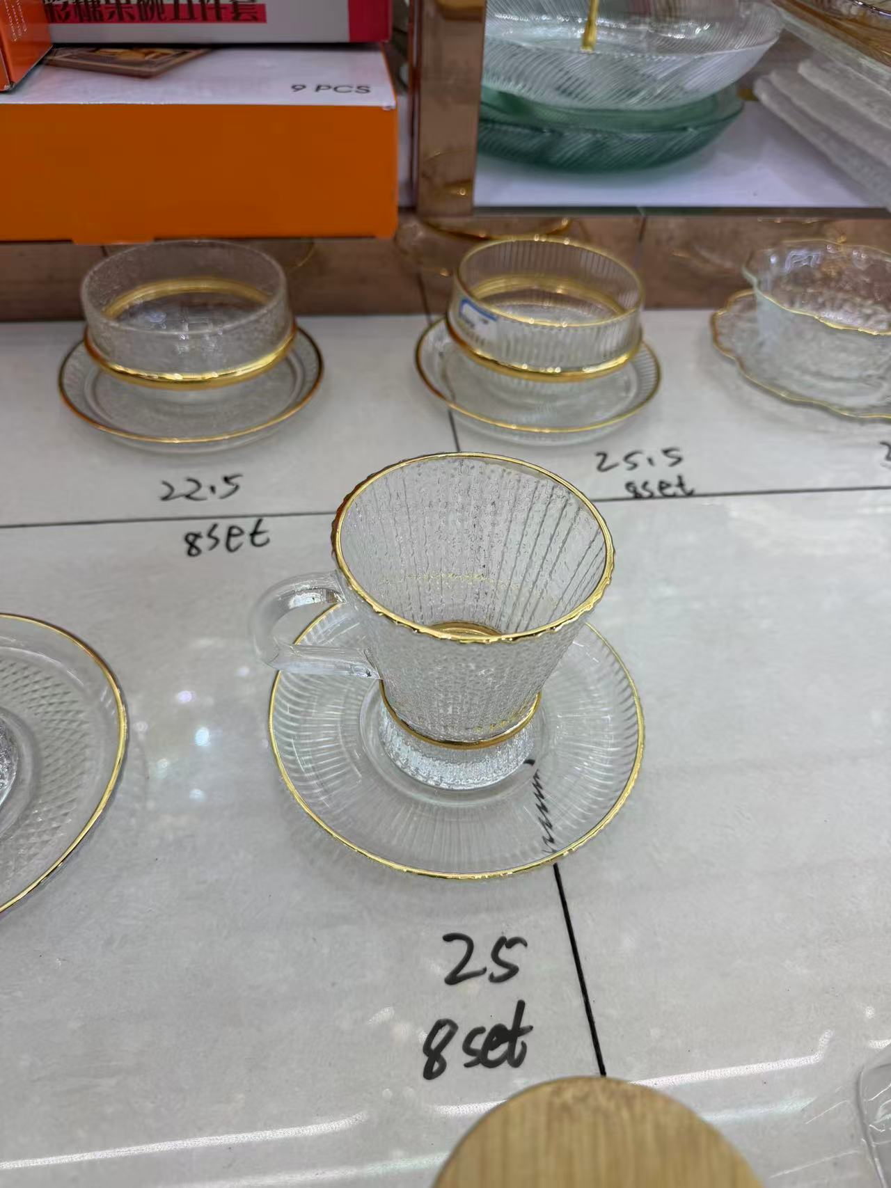 طقم كوب شاي زجاج مضلع حرف دهبي