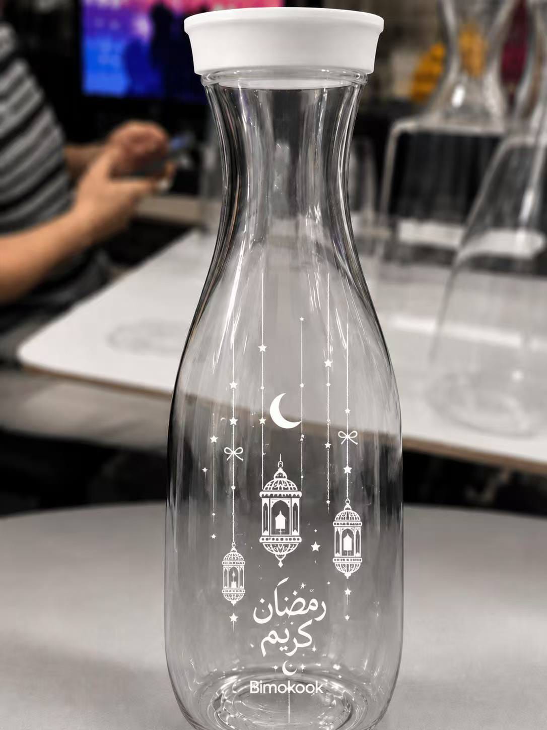 زجاجه اكريلك رمضان غطاء اسود وابيض