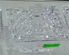 سكريه زجاج كسر مربع بغطاء